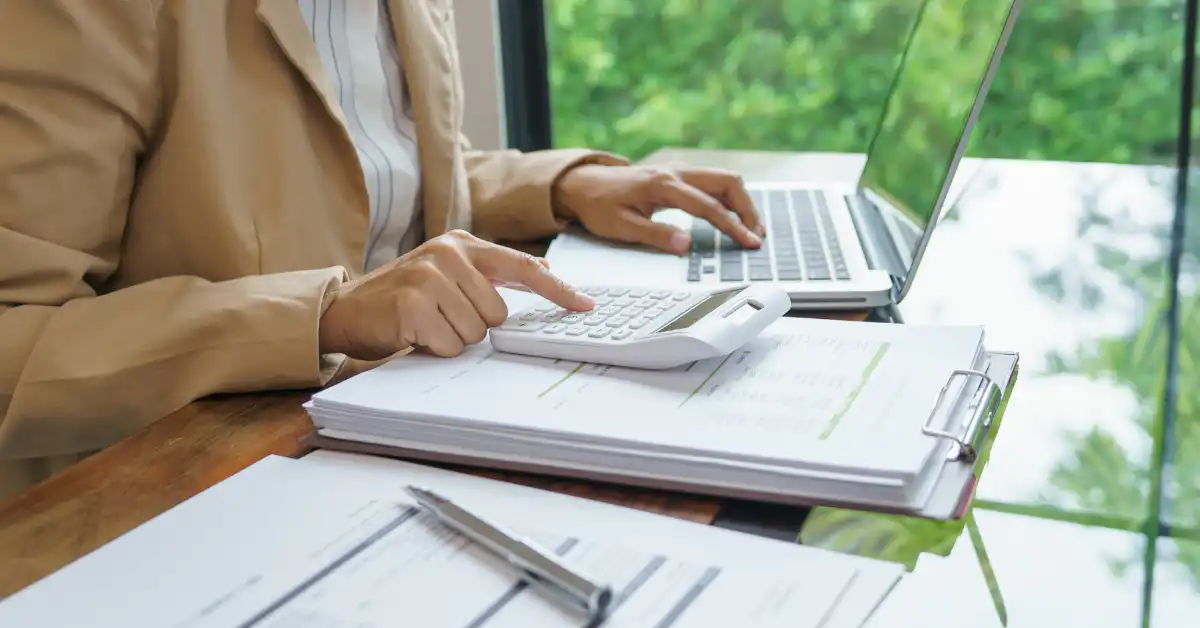 The Cost of DIY Marketing vs Hiring a B2B Advertising Agency